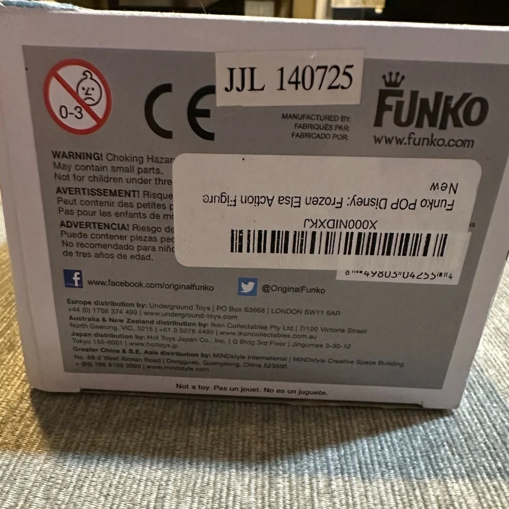 Funko Pop Disney Frozen Elsa Vinyl Figure - Picture 3 of 3